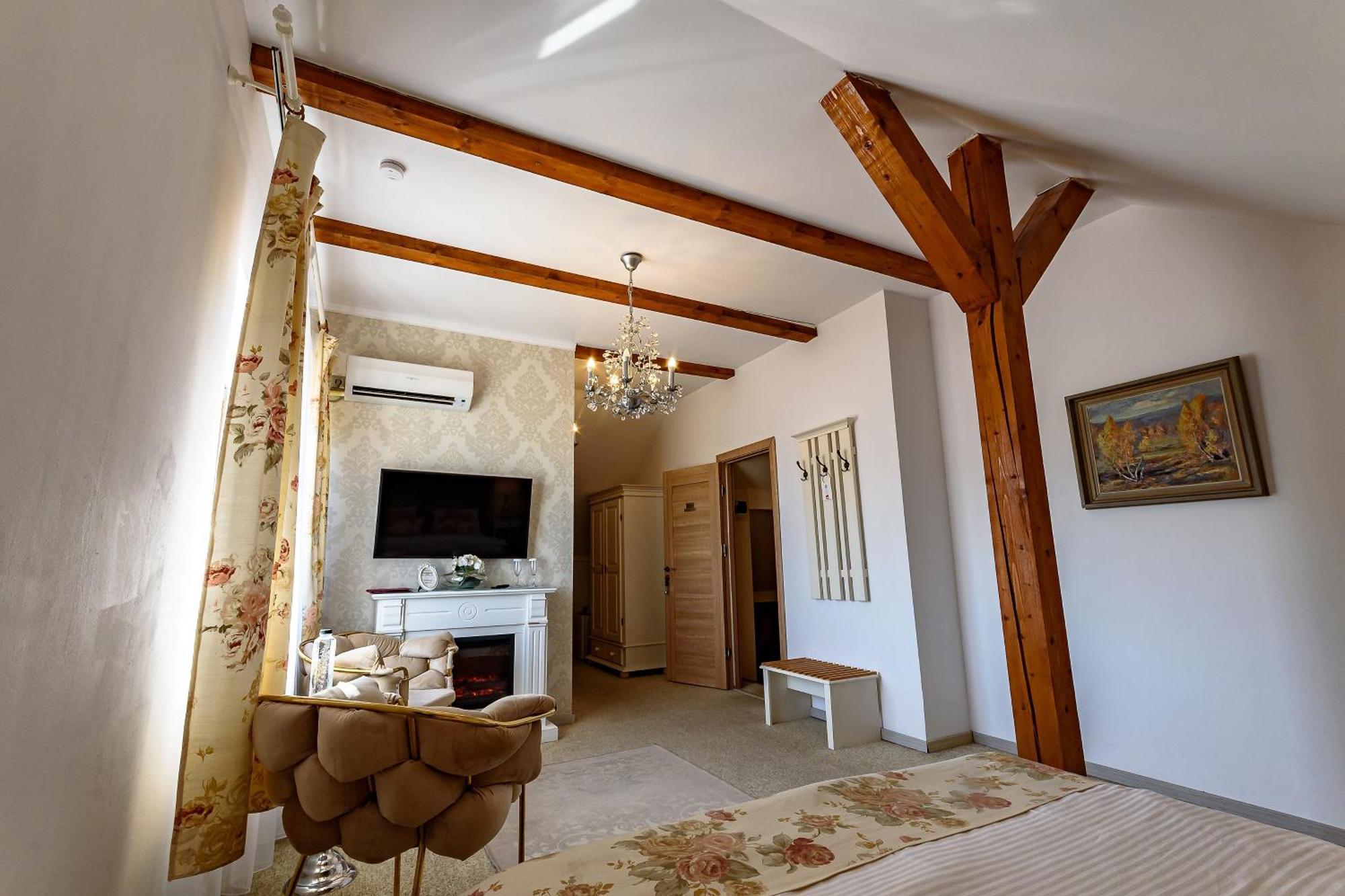 Vila Sarada Boutique เดวา ภายนอก รูปภาพ