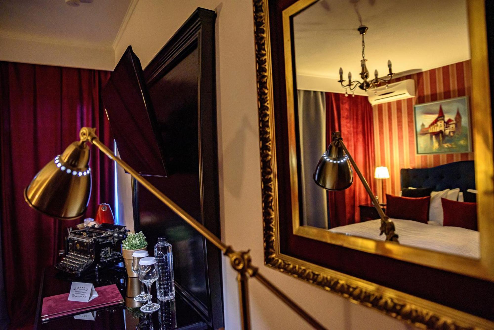 Vila Sarada Boutique เดวา ภายนอก รูปภาพ